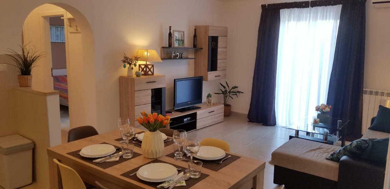 Apartman Ruza 1 Poljane Oda fotoğraf
